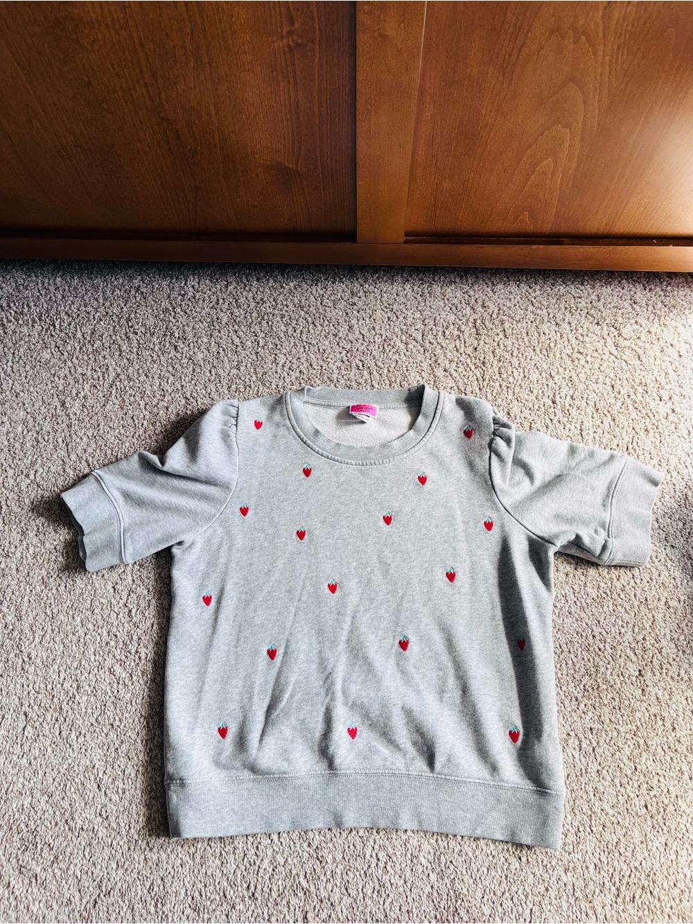 Kate Spade Strawberry Embroidered Short Sleeve Sweatshirt Top Size L